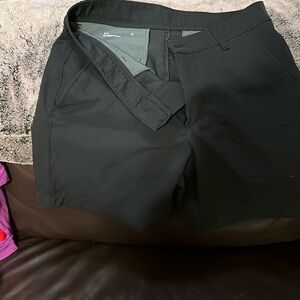 Men’s UA dress shorts size 32